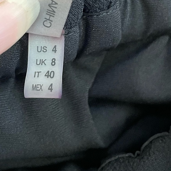 Elie Tahari Bell Sleeve Off Shoulder Black Cocktail Dress Size 4 - Picture 6 of 6